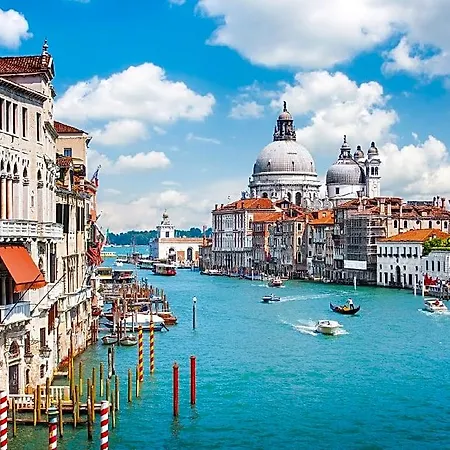 Ca' Dei Nomboli Canal View